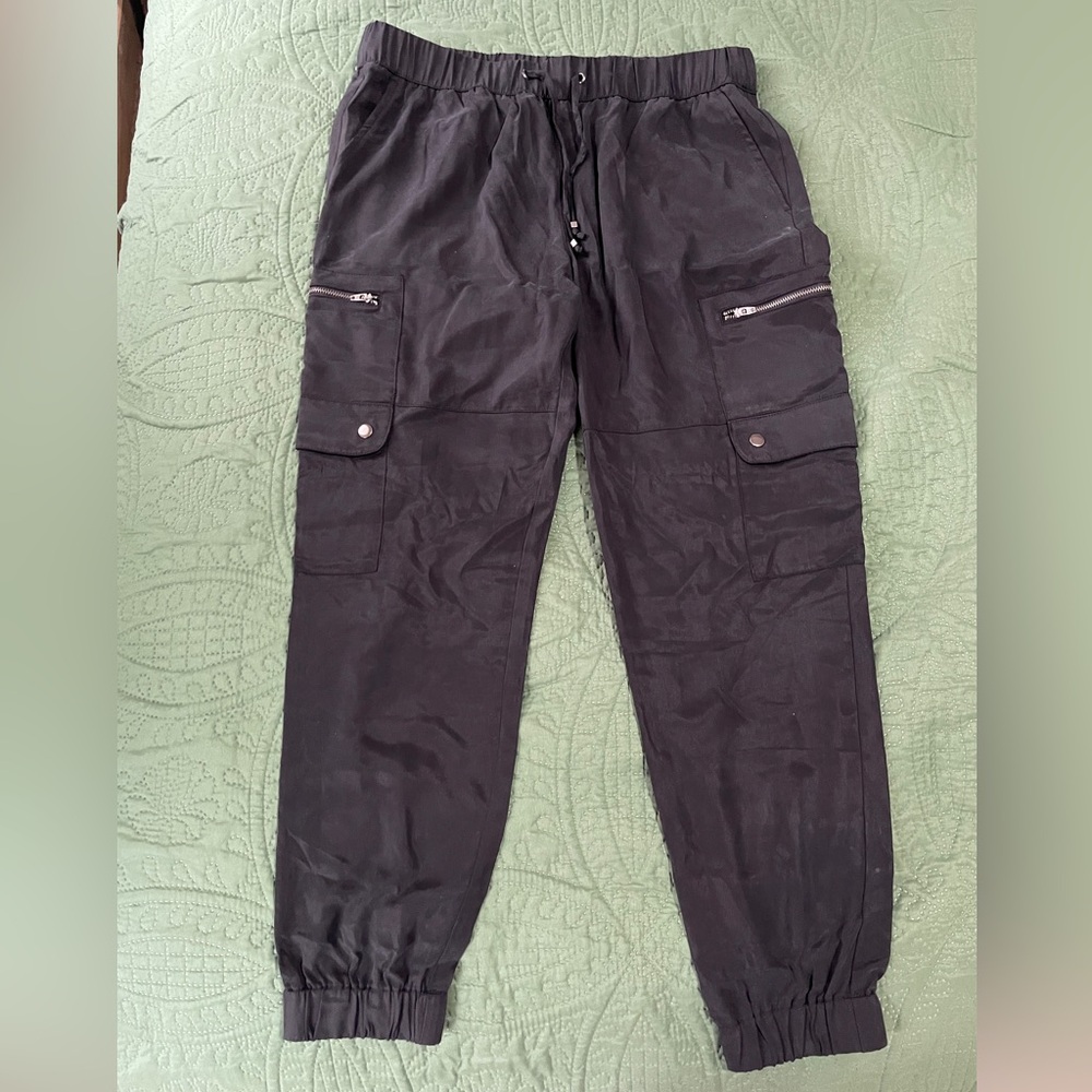 NWT Banana Republic Women’s Cargo Joggers- Medium